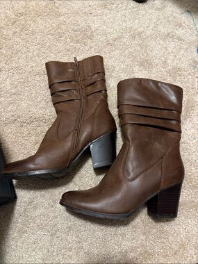 BareTraps Brown Mid-Calf Stacked Block Heel Boots